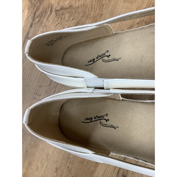 Easy Street Bugsy Slip On Flats Women's Size 11M Egg Shell White 31-7243 - Picture 14 of 15